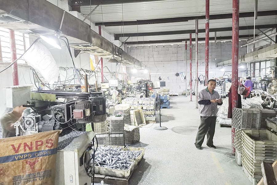 領(lǐng)先的精加工車間